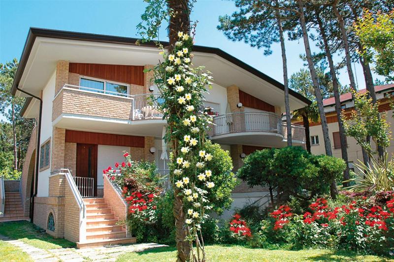 Villa Anny Lignano Sabbiadoro Exterior foto